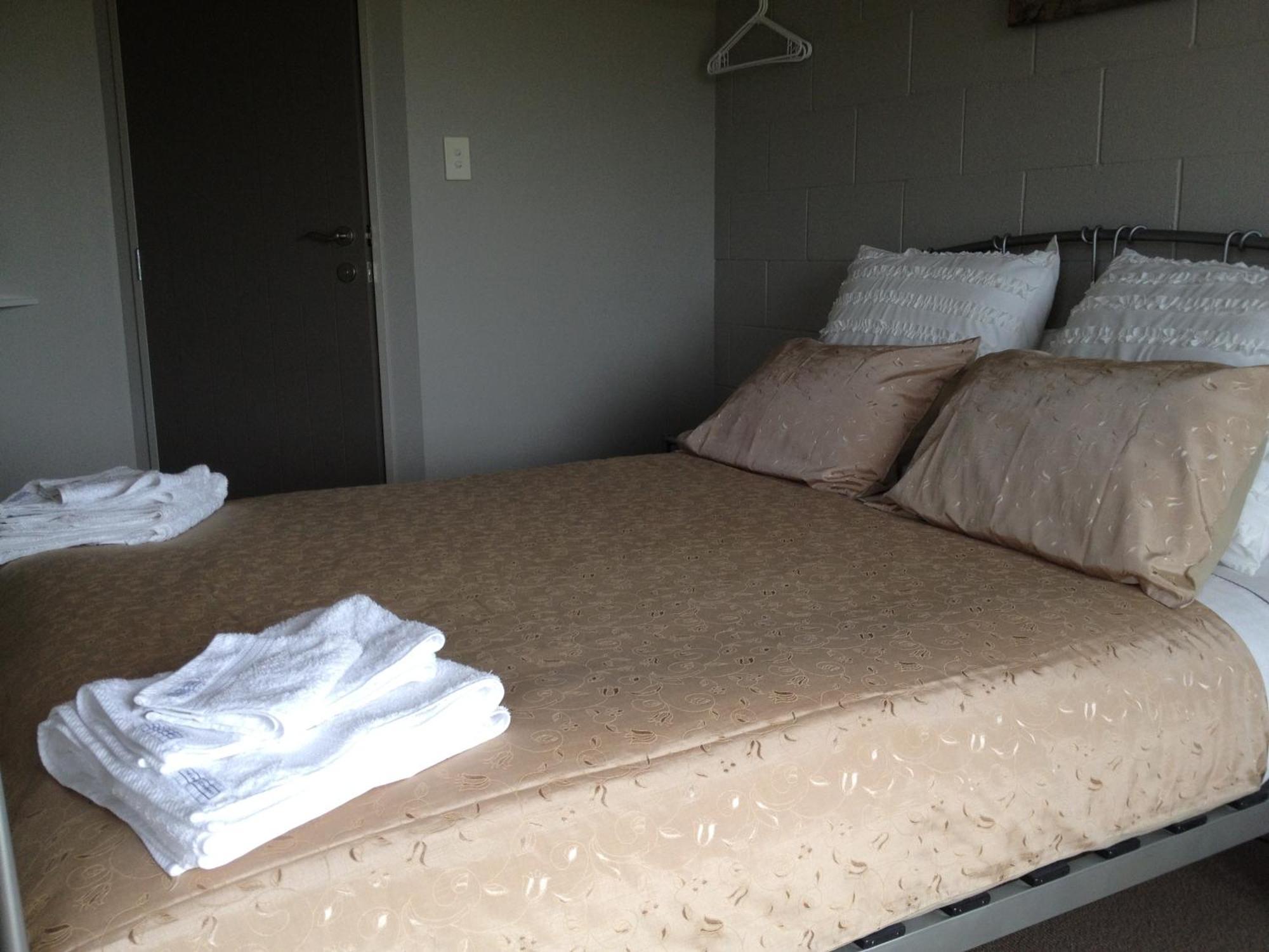 Waitomo Golfstays B&B Otorohanga Oda fotoğraf